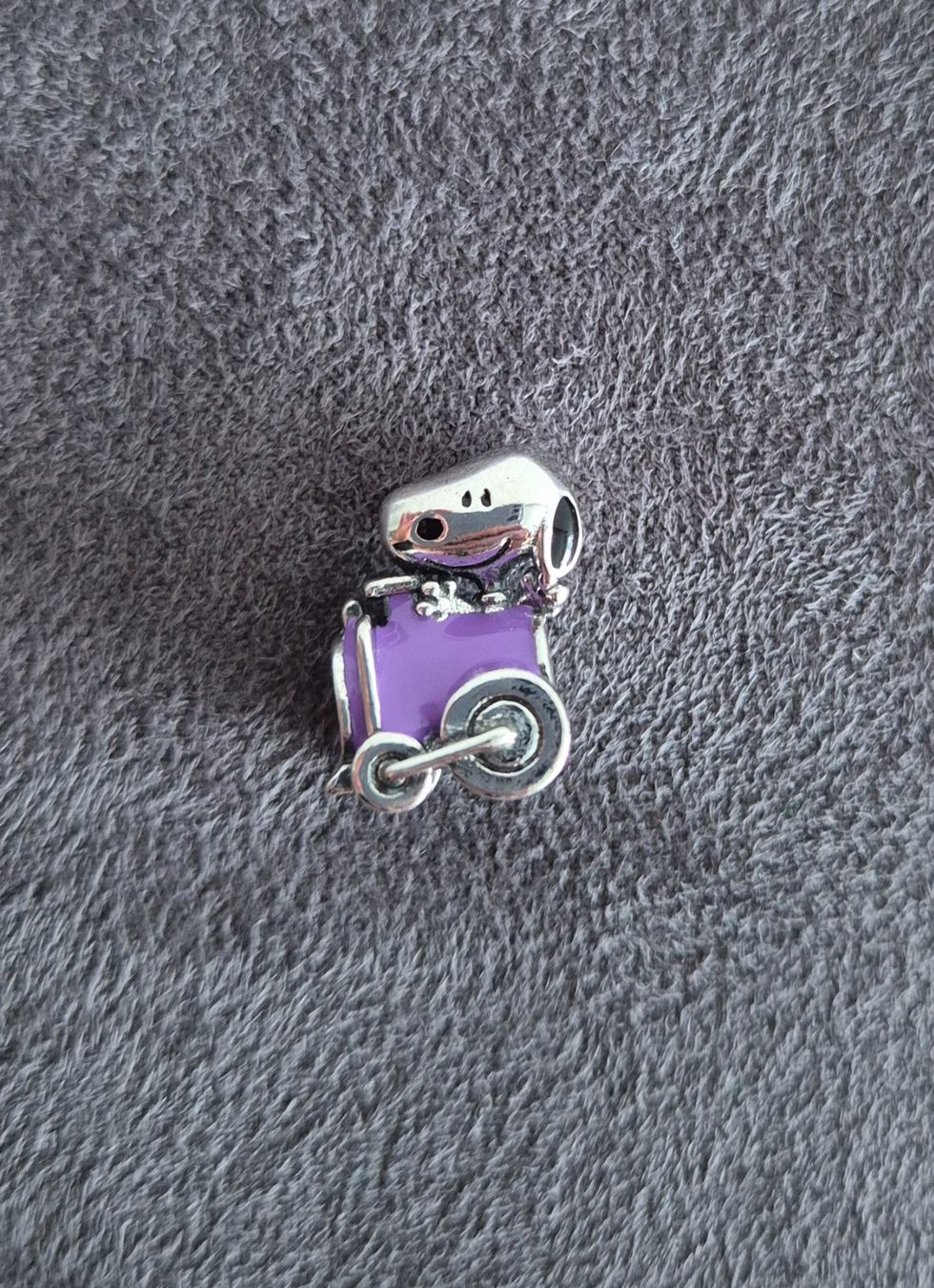 Ciondoli: Silber Charm Snoopy im Zug +Garantie – Nuovo (secondo la descrizione) da Rotkreuz venduto da Carbone_Bijou-Shop