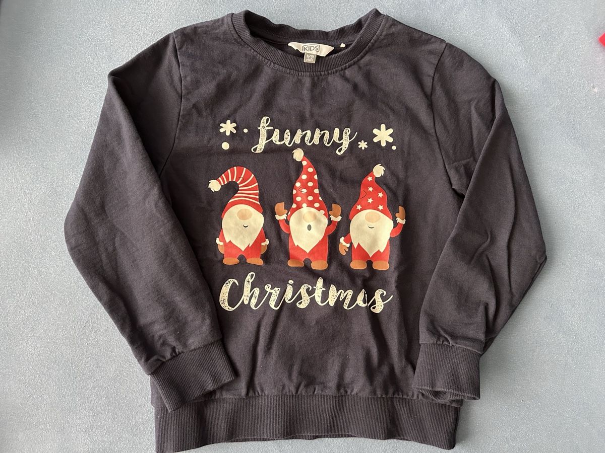 Pullover & Sweatshirts: Pullover 128 - neuwertig – Gebraucht aus Frauenfeld von manuburg