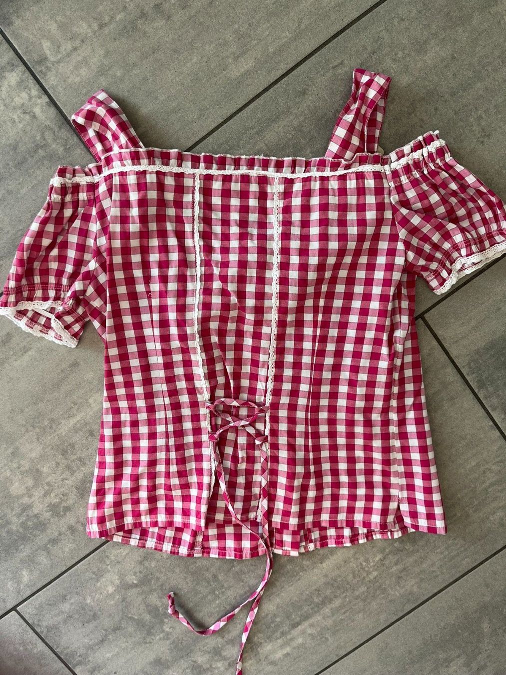 Kostüme: FUCHS Dirndl Bluse kariert Rot/Weiss – Gebraucht aus Otelfingen von Denis_ZH 3