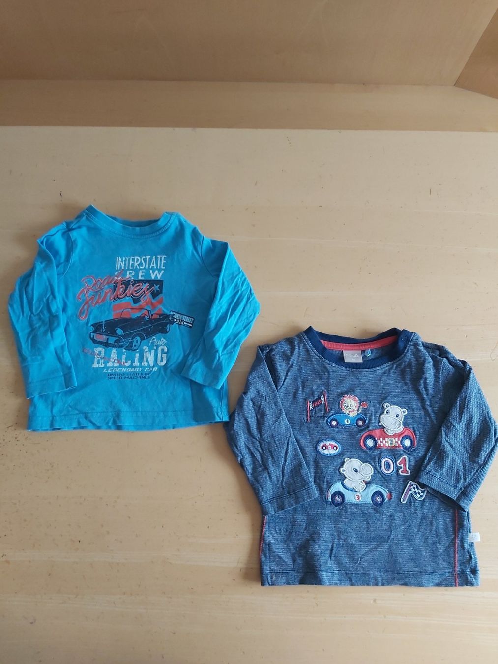 Kleiderpakete & -sets: Pullover blau  Gr.74 & 74/80 – Gebraucht aus Disentis/Mustér von epa_862v