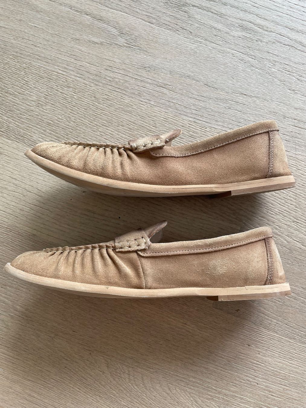 Damenschuhe: Wildleder Loafer beige Grösse 41,5 – Gebraucht aus Neuchâtel von BeatriceThierry 4