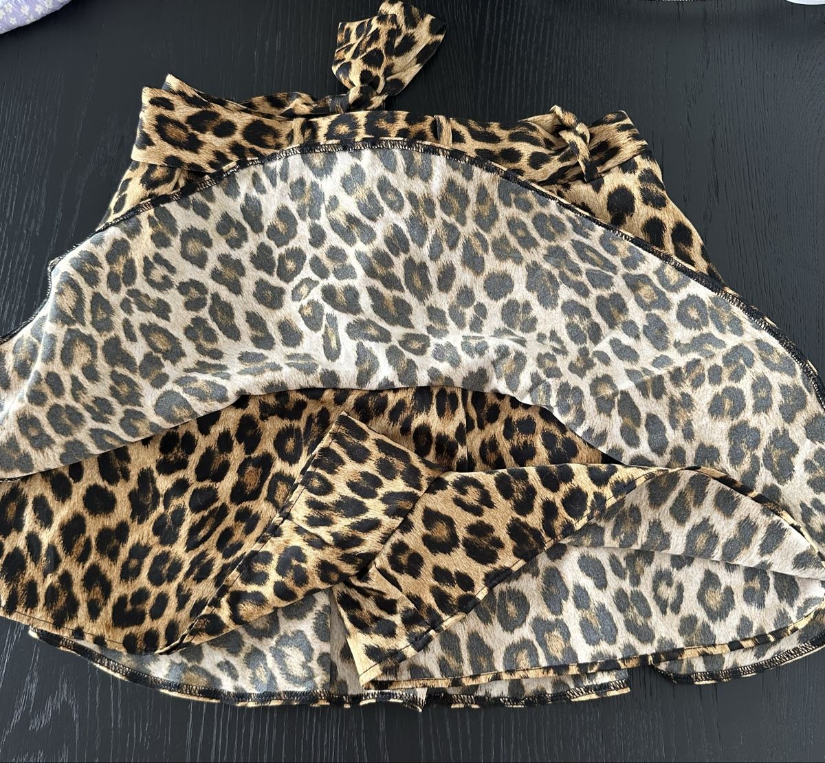 Zara Gonne: Zara Leopard Print Skirt With shorts underneath – Nuovo (secondo la descrizione) da Zürich venduto da juz_2t2j 3