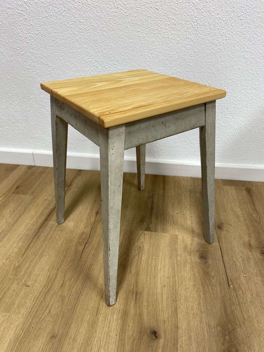 Sgabelli: Vintage Hocker – Usato da Basel venduto da MoebelSackmann