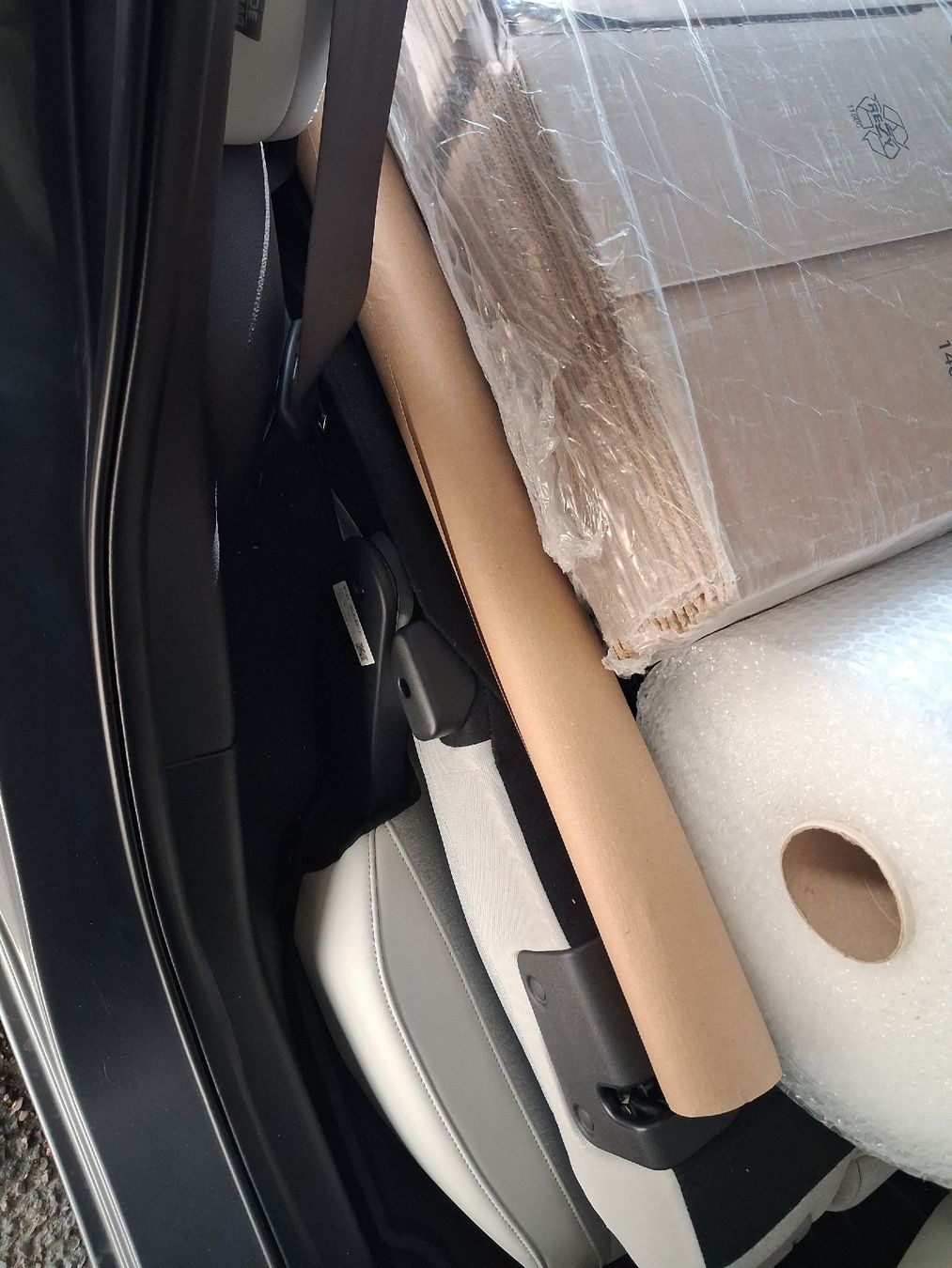 Kartons: Set - Umzugkartons, Folie, Packpapier – Neu und originalverpackt aus Hüttwilen von Derndl 2