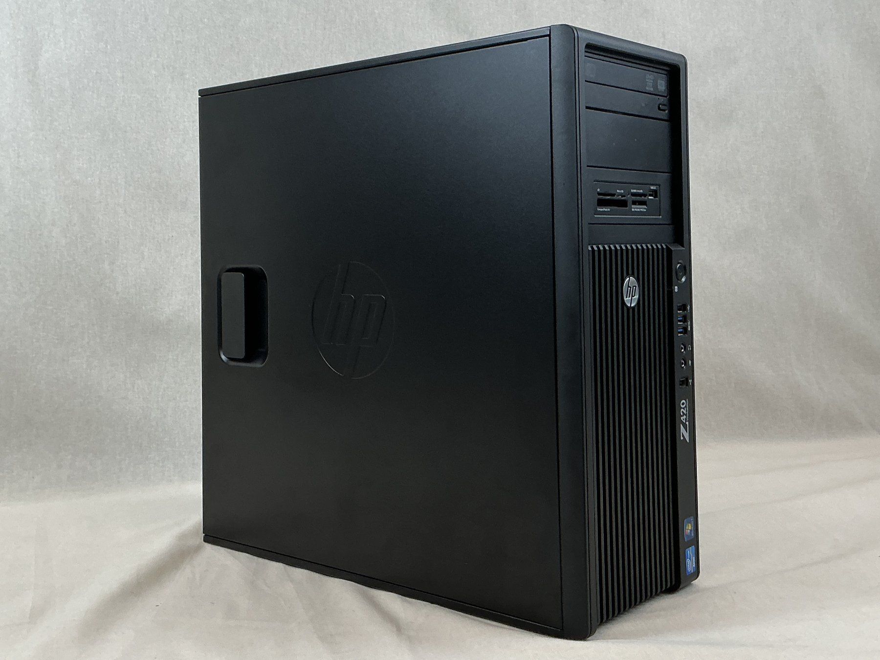 Hewlett Packard PC: HP Z420 Computer Tower Workstation mit NVIDIA NVS 810 GPU – Usato da Richterswil venduto da Restwert_Richterswil 1
