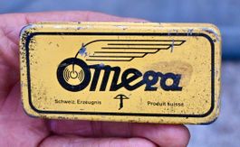 alte BLECHDOSE Omega VELO-FLICKZEUG länge 8cm C