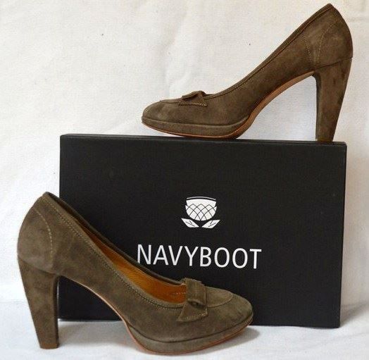 Navyboot Damenschuhe: Pumps Navyboot .37 – Gebraucht aus Collonges von Auganien 1