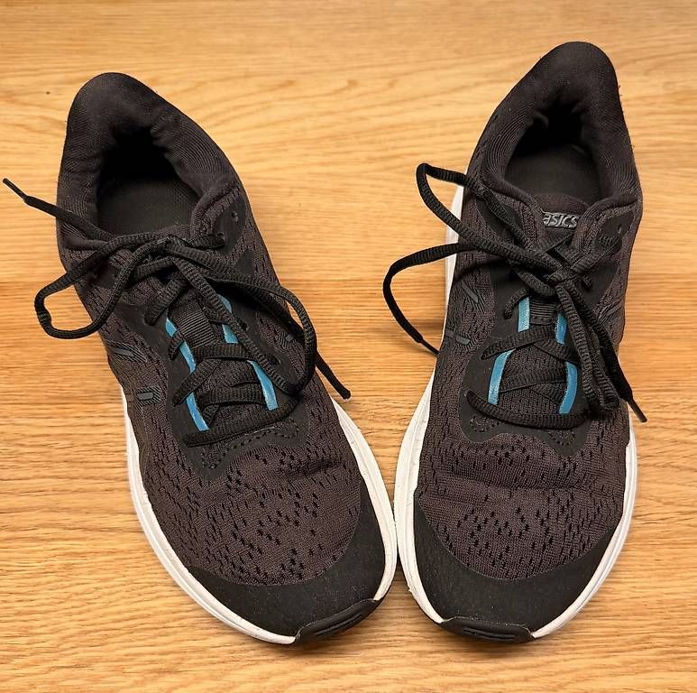 Scarpe da uomo: Asics Laufschuhe Gr. 40 – Usato da Mönchaltorf venduto da KatharinaK01