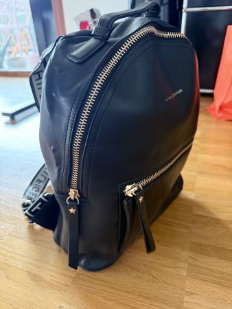 Rucksack Tommy Hilfiger schwarz guter Zustand