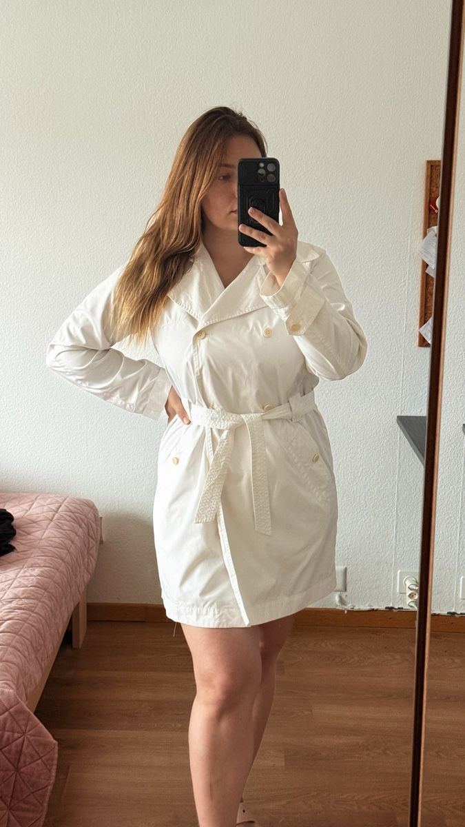 Cappotti: Trench-coat blanc Marc Aurel, taille 36 – Usato da Delemont venduto da ann_ftj8 2