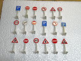 Lego 18 x Diverse Verkehrsschilder / 3