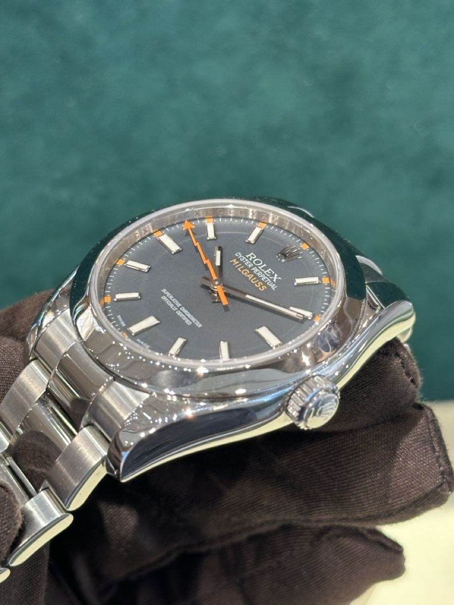 Rolex Uhren: Rolex Milgauss - 116400 – Gebraucht aus Zürich von Watches-Co. 3