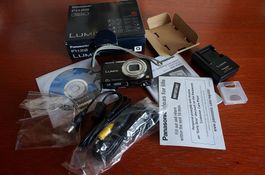 Panasonic Lumix FH22 Black Digital Reisekamera OVP