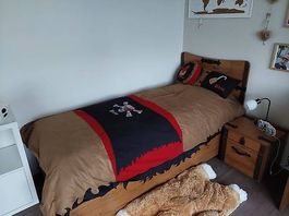 Neuwertiges, unbenutztes Piraten-Kinderzimmer