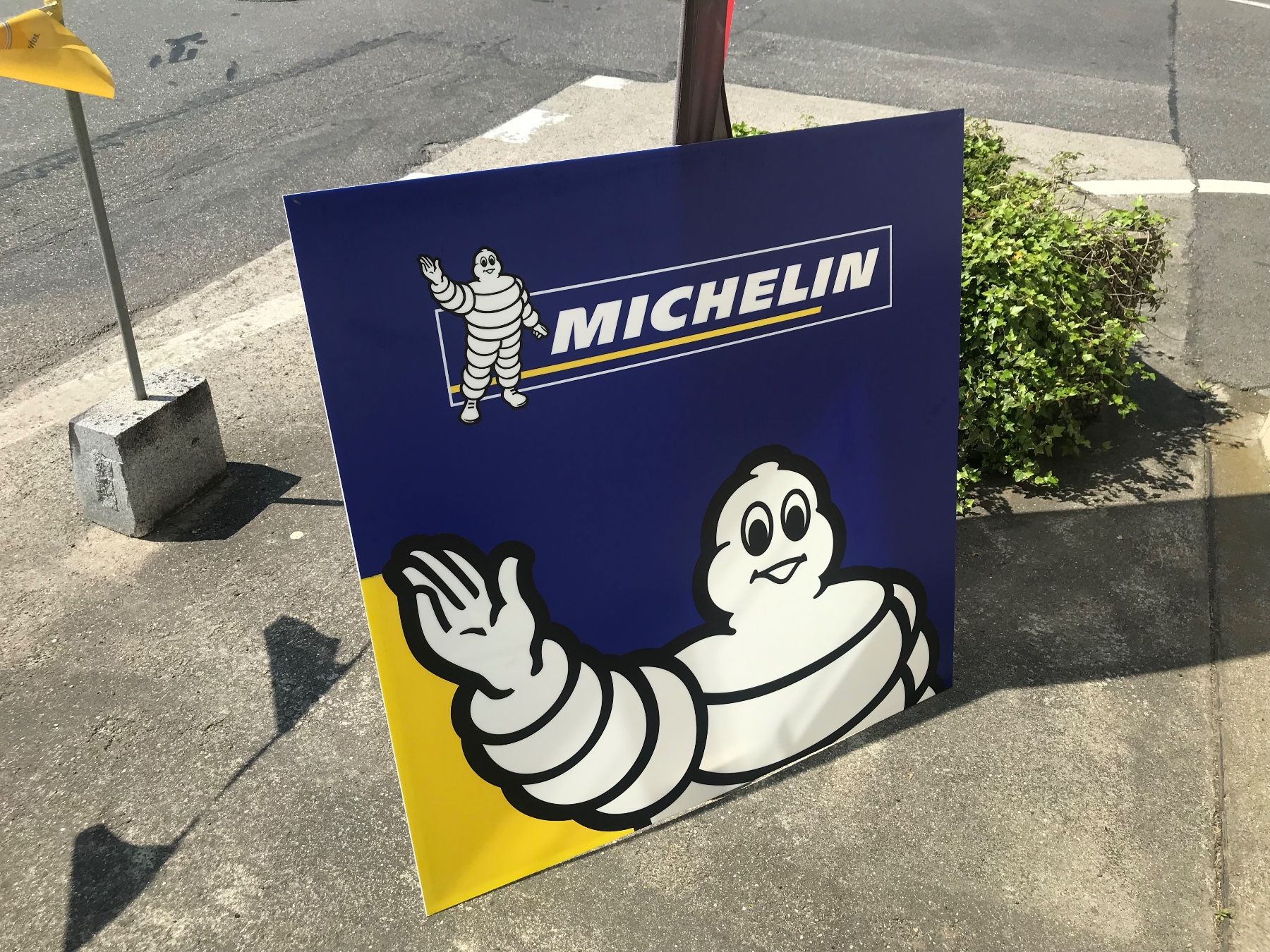 Michelin Insegne: Michelin - Leuchtreklame-Schild – Usato da Erlinsbach venduto da Stu-ff 6