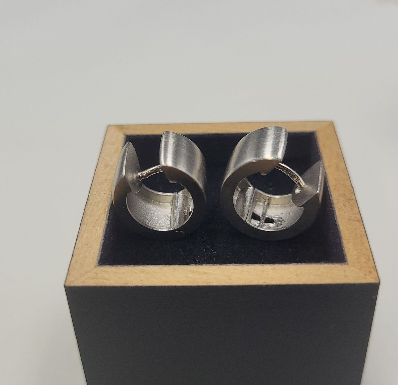 Ohrringe & -stecker: Massiv Platin 950 Ohrringe – Gebraucht aus Wald ZH von Dasilver 7