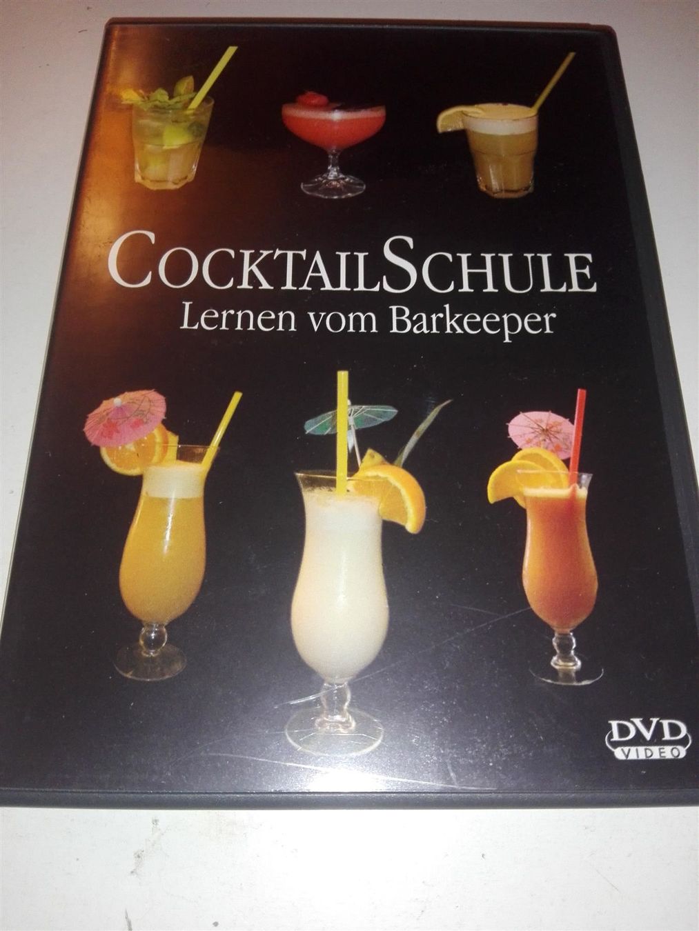 Alle DVDs: Cocktail Schule - Lernen vom Barkeeper – Gebraucht aus St. Gallen von elkapone