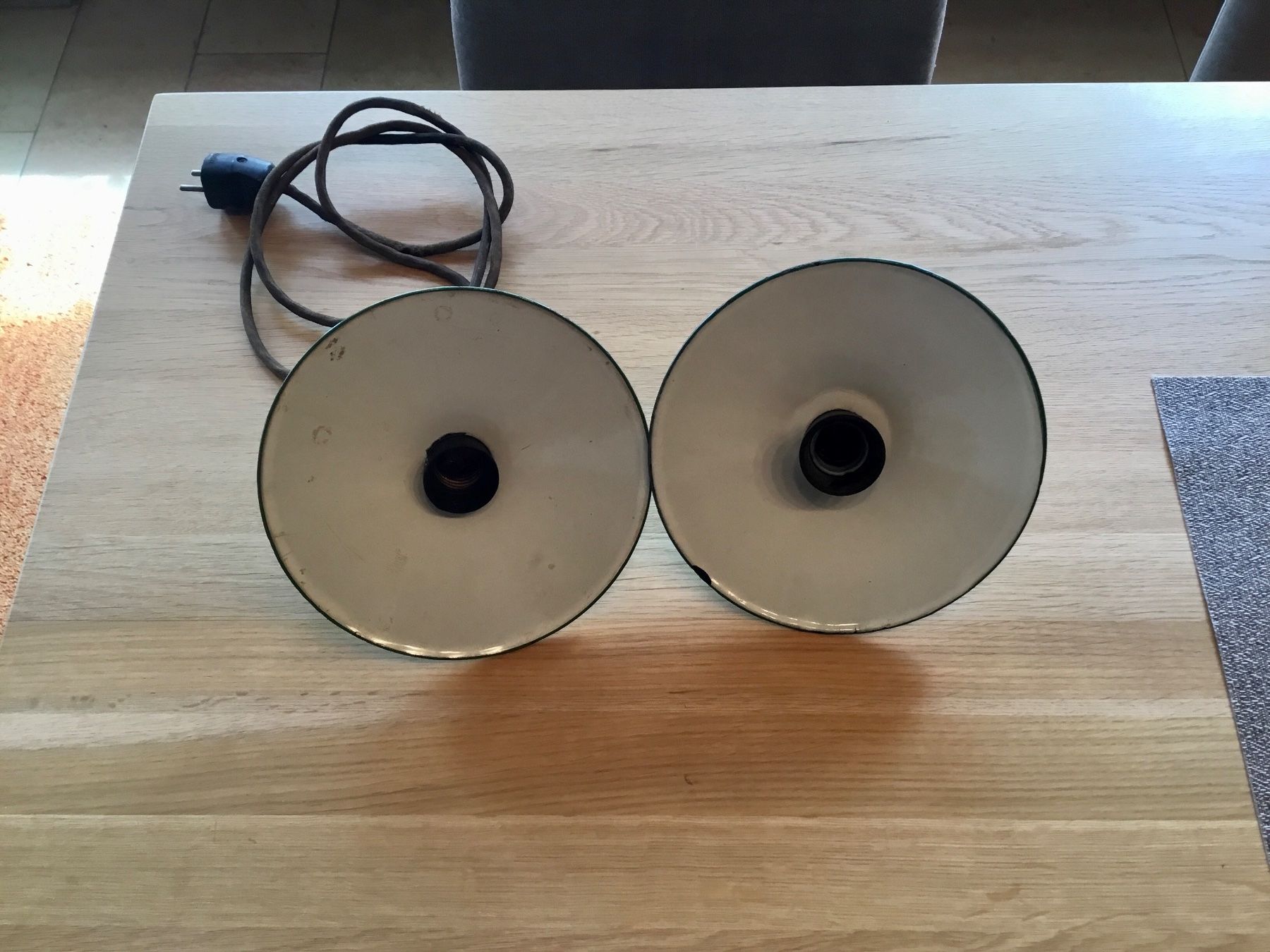 Lampade: Antike Stalllampen Emaille – Usato da Gränichen venduto da Kathleen8 1