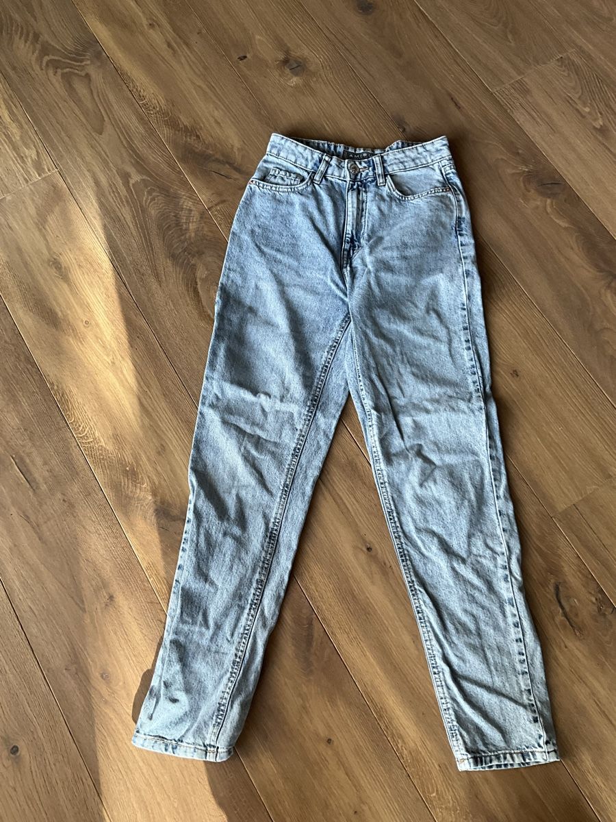 Pantaloni: Jeans 34 – Usato da Oberhof venduto da Hibrzel