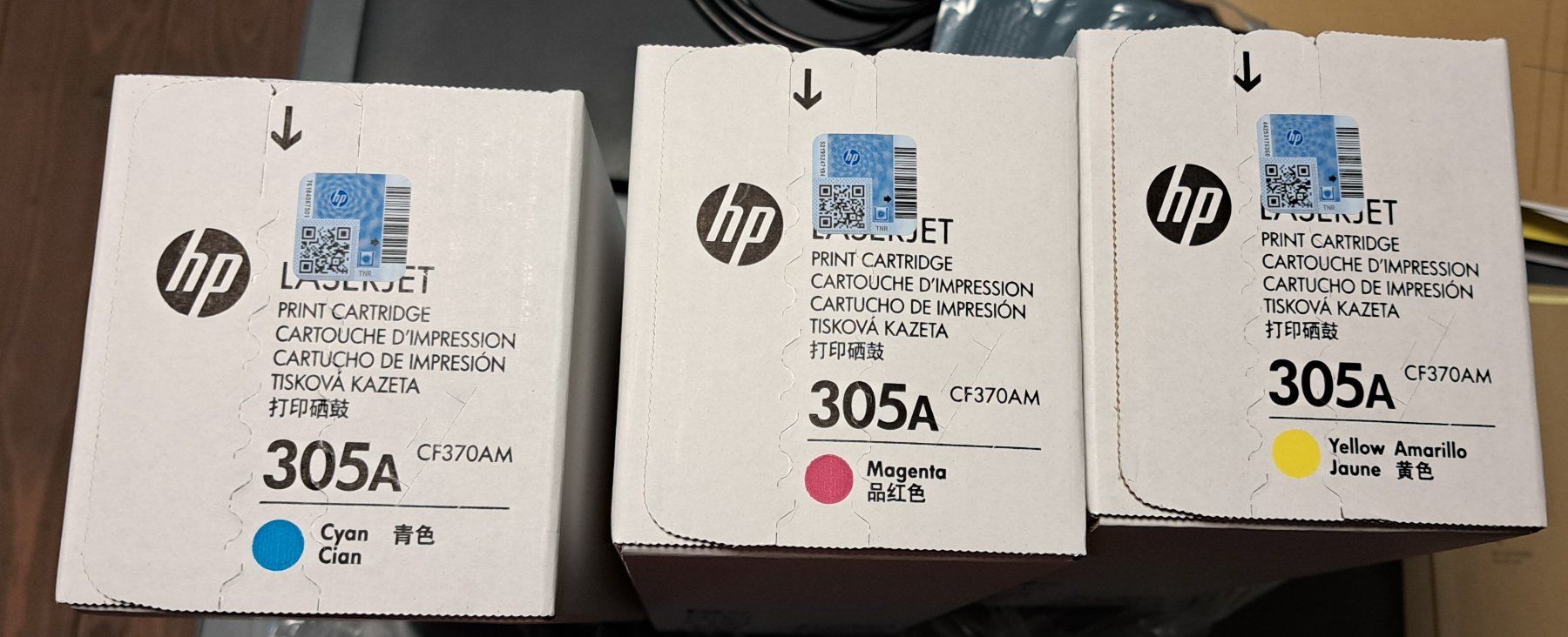 Hewlett Packard Cartucce per stampanti & toner: HP Print Cartouchen 305A – Nuovo e nell'imballaggio originale da Schöftland venduto da Ricki45