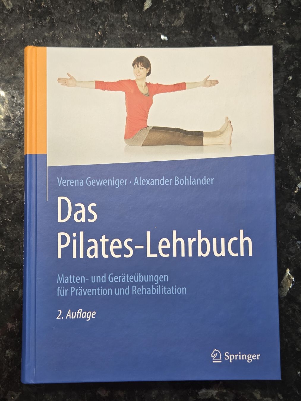 Livres: Das Pilates - Lehrbuch – Neuf (Voir description) à Müntschemier par Fee_00