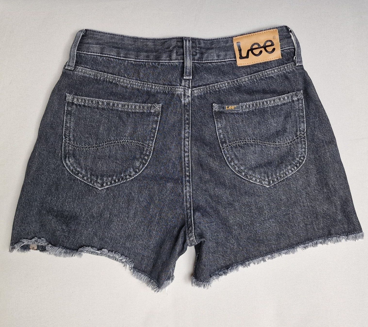 Lee Jeans: MOM SHORTS LEE – Usato da Oberbipp venduto da Meaw13 2