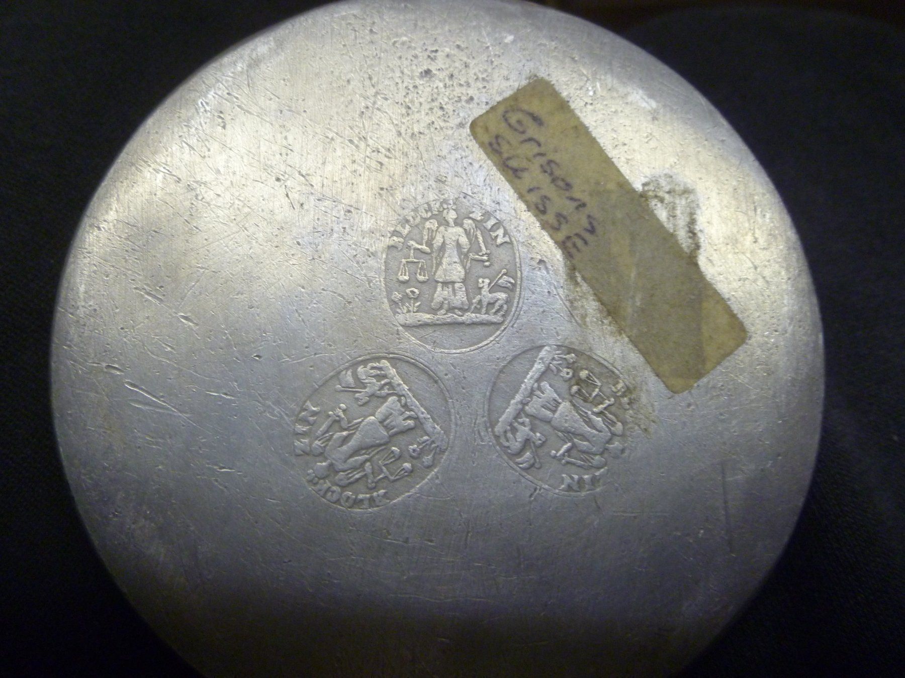 Caraffe: Pichet ancien en étain, Grisons – Usato da Le Mont-sur-Lausanne venduto da Crocrodile 1