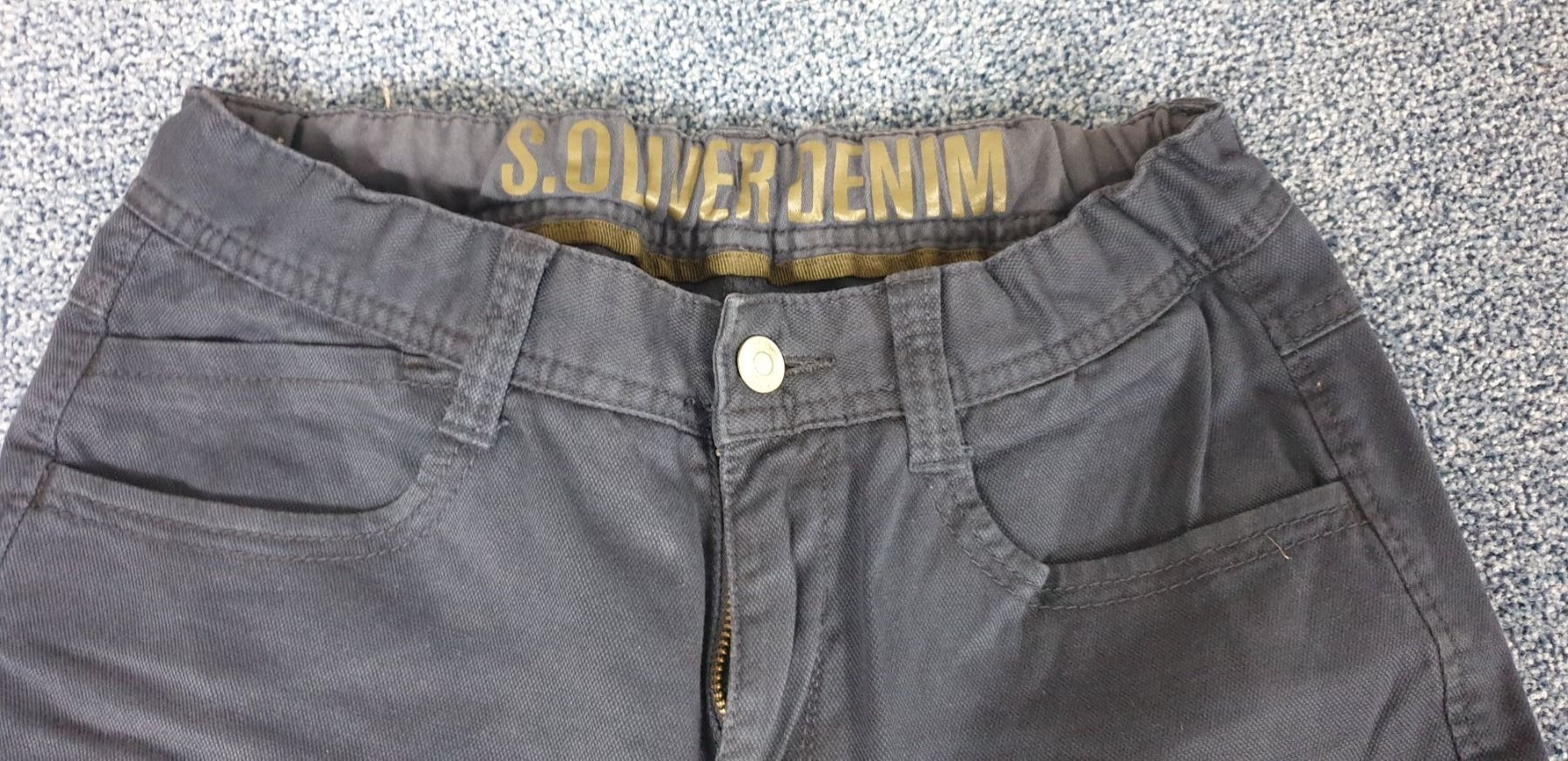 S.Oliver Pantaloni: Shorts von s.Oliver – Usato da Amlikon-Bissegg venduto da Schnuefeli4 1