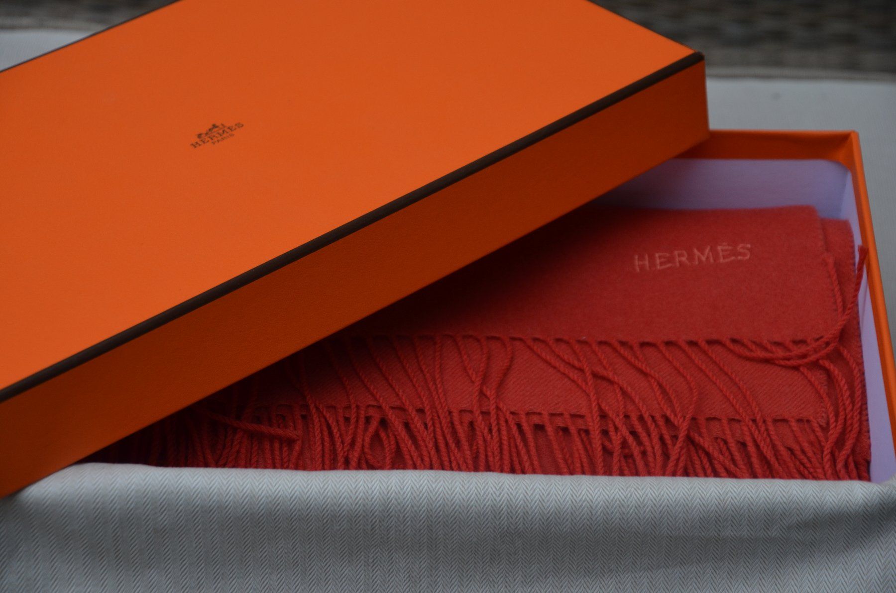 Hermès Foulard & Sciarpe: Hermès Kaschmirschal / Schal en cachemire – Usato da Collonges venduto da arashee 1