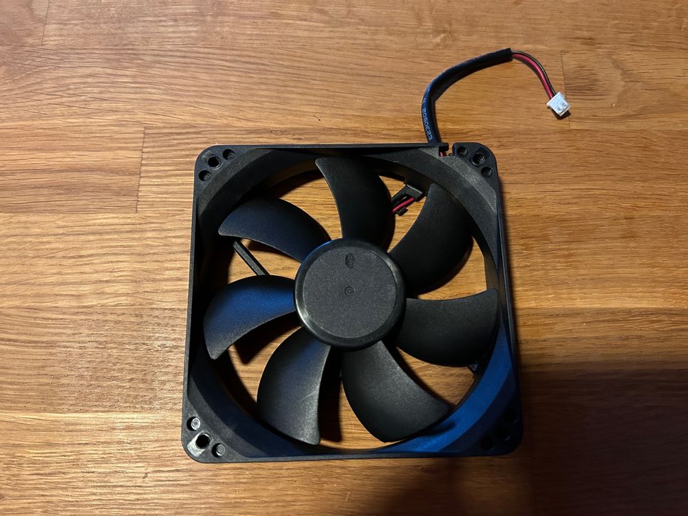 Neuer PC Netzteil Lüfter 120mm Kaufen auf Ricardo