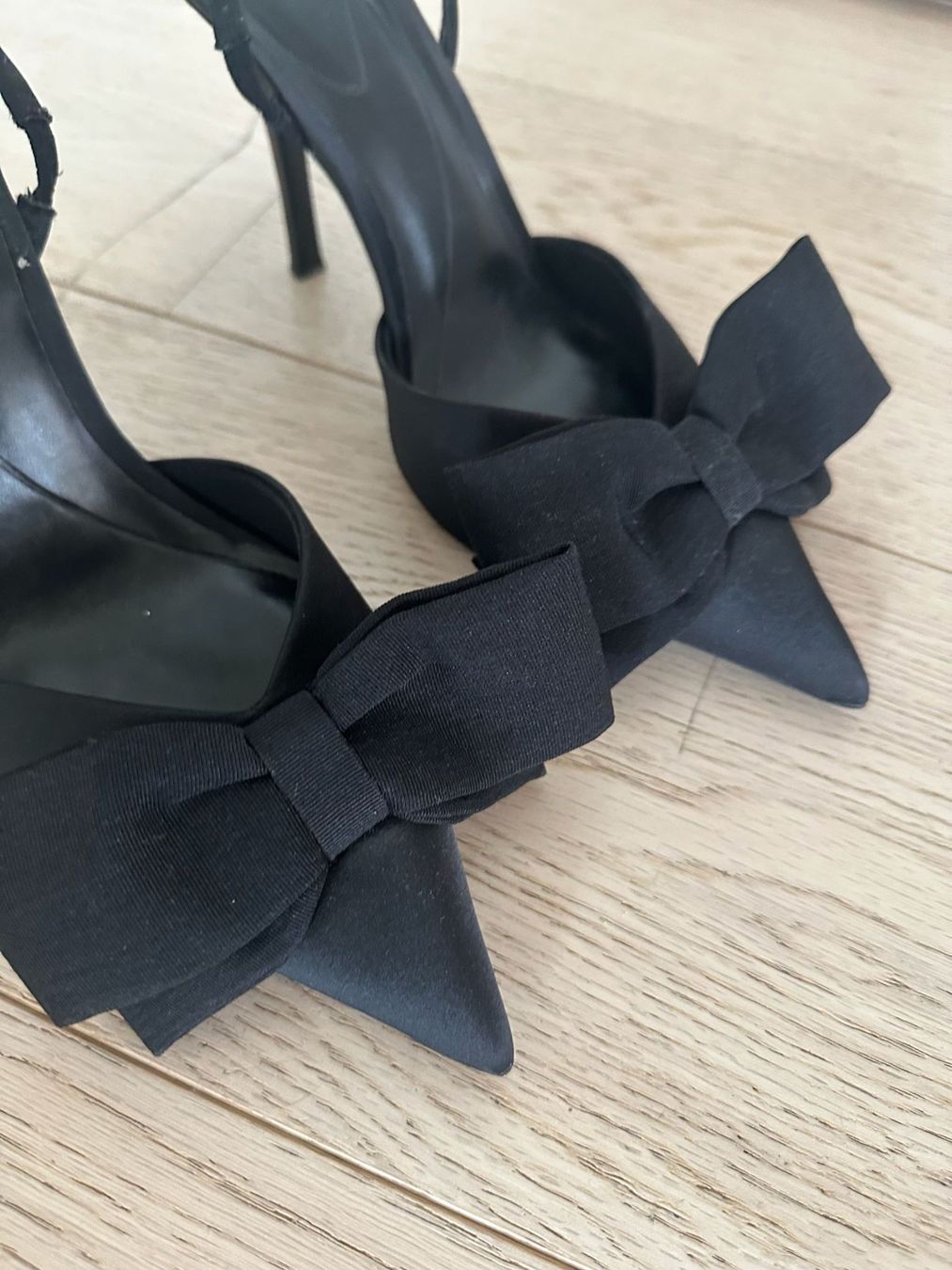Scarpe da donna: Zara High Heels mit Schleife, G 40 – Nuovo (secondo la descrizione) da Kriens venduto da tom_hjc5 2