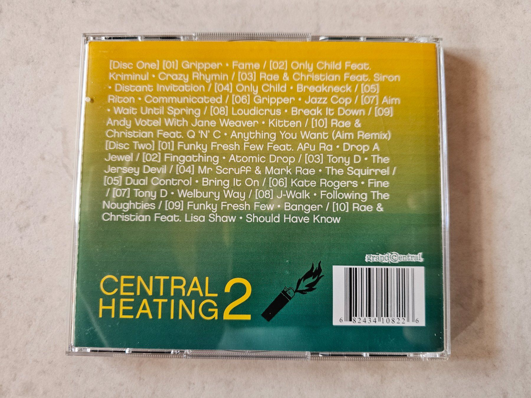 CD: Central Heating 2  /  2 CDs – Usato da Schneisingen venduto da backstore24 1
