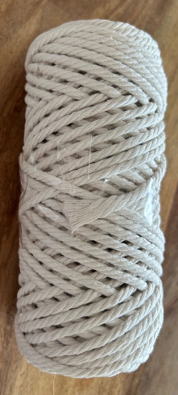 Cordicelle & Fili: Makramee Kordel / Garn Beige, 4mm Dicke – Nuovo e nell'imballaggio originale da Geneve venduto da vane267 1