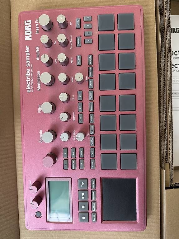 Strumenti musicali: KORG Electribe Sampler 2S Red  Groovebox / Sampler mit OVP – Usato da Schaffhausen venduto da Atelier.a