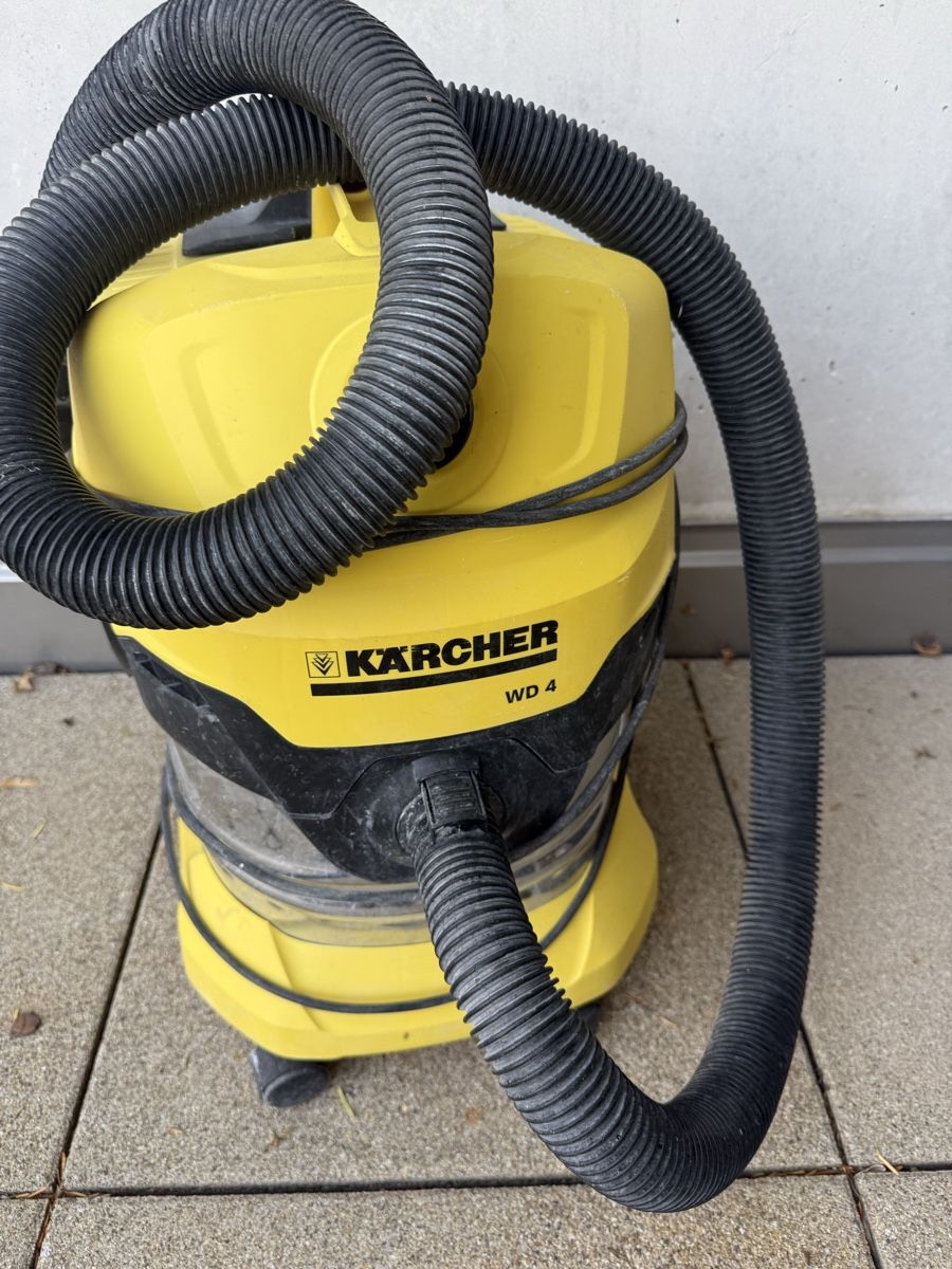Kärcher Aspirateurs & Accessoires: kardcher WD4 hoover – D'occasion à Genolier par fan_6jww