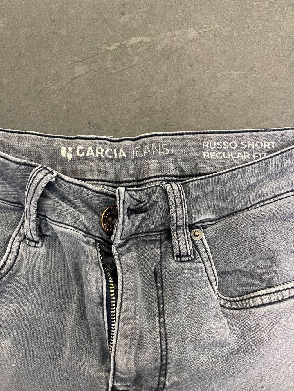 Jeans: Garcia Shorts Jeans W28 – Usato da Trin venduto da Plusminus2 1