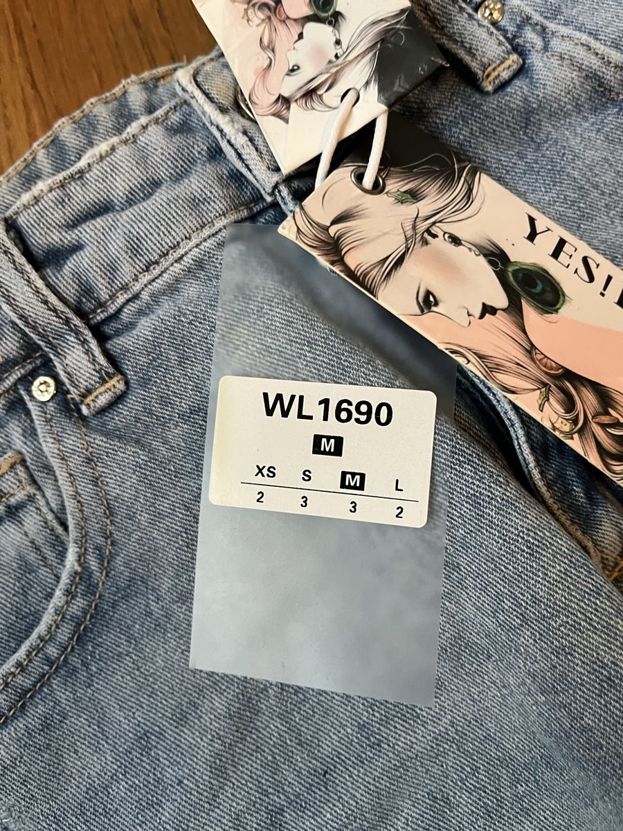 Jeans: Mom Jeans Gr. M, neu! – Neu und originalverpackt aus Wädenswil von Iana32 1