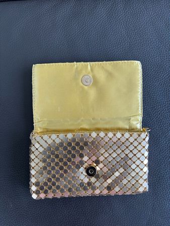 Goldene Clutch/ Abendtäschli mit Pailletten