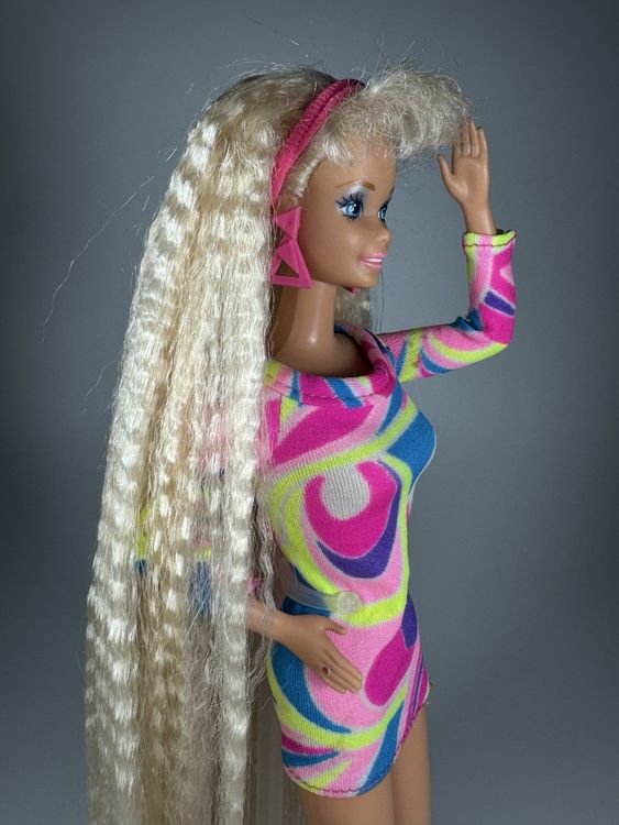 SUPERBE BARBIE TOTALLY HAIR 1991 (D'occasion) à Bedano pour CHF