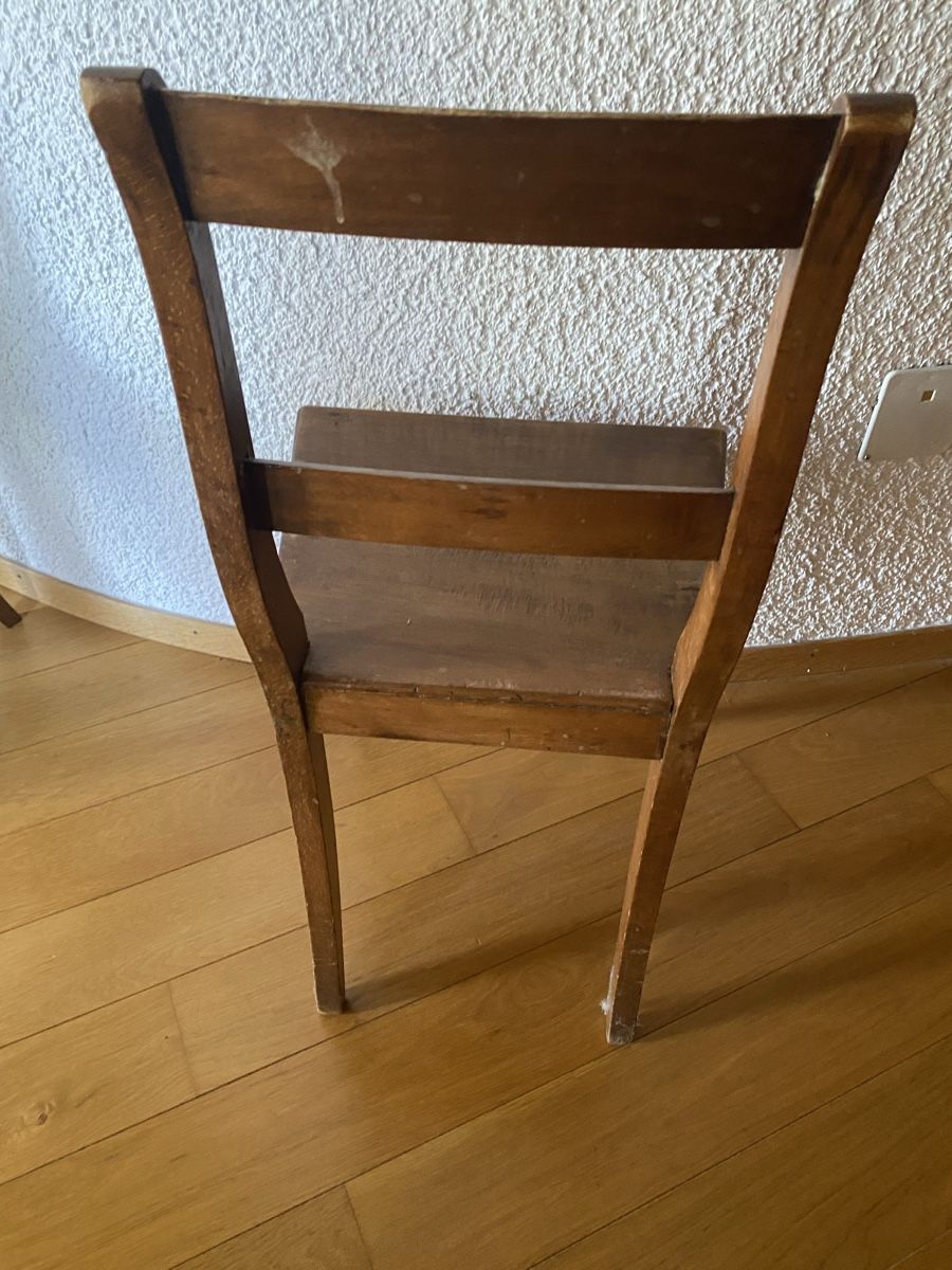 Stühle: Holzstuhl – Gebraucht aus Muri b. Bern von Chrigubern 1