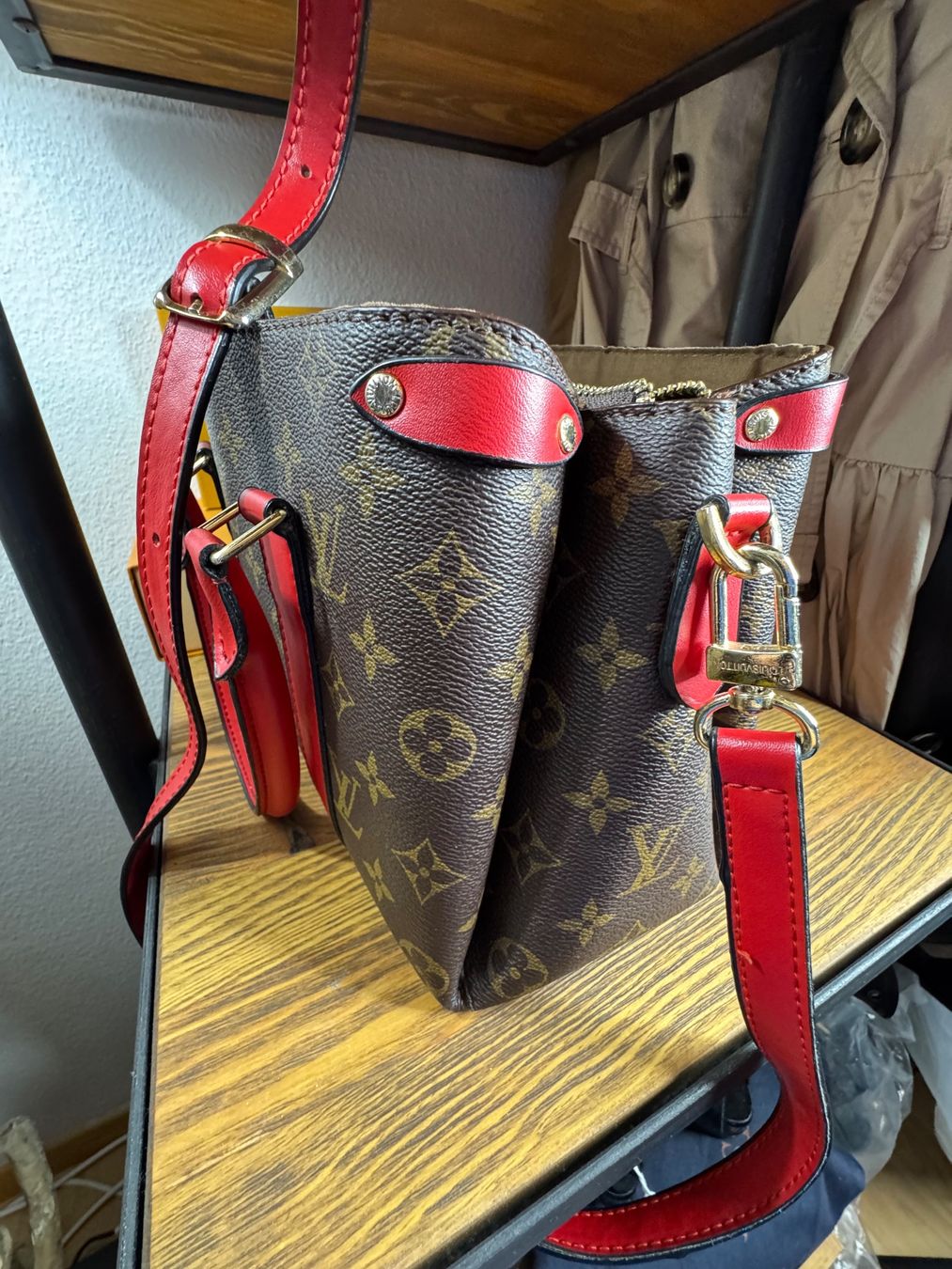 Louis Vuitton Taschen für Damen: Louis Vuitton Soufflot Tasche – Gebraucht aus Zürich von Privat4444 3