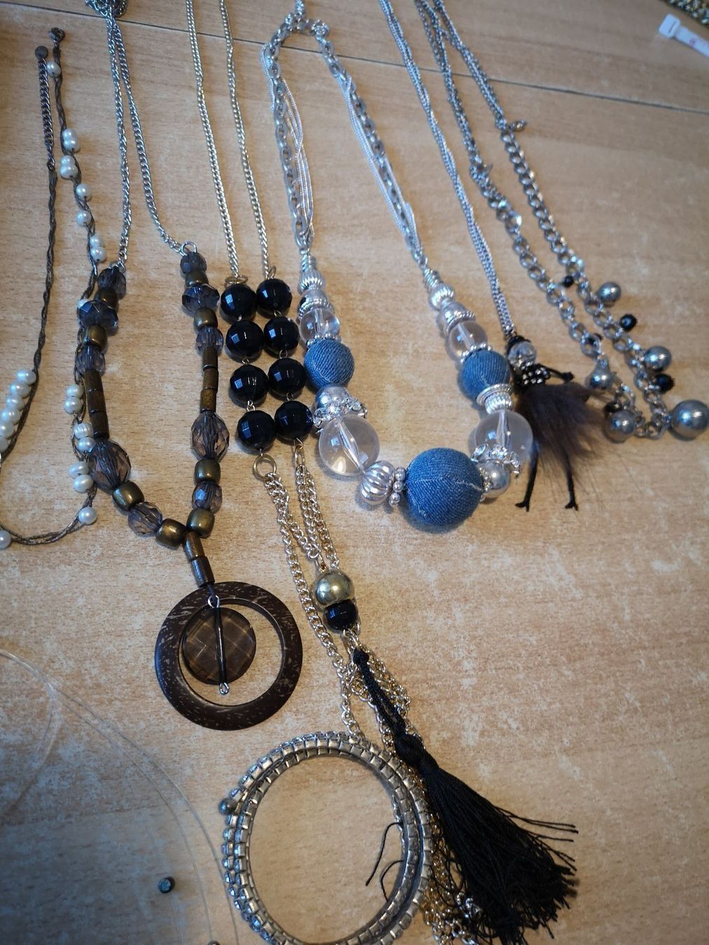 Ciondoli: Modeschmuck 15-teilig – Usato da Frenkendorf venduto da DORU1 5