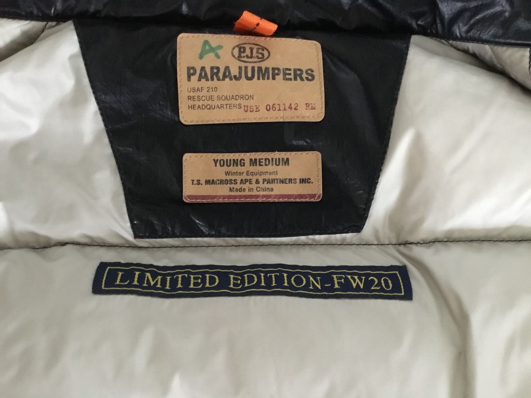Parajumpers Giacche & Cappotti: Parajumpers Winterjacke TOP Young medium – Usato da Niederlenz venduto da Naluchi 4