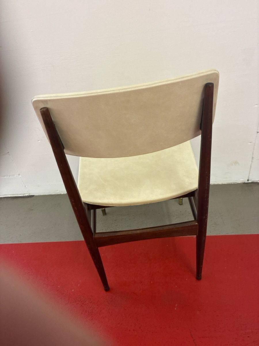 Sedie: Vintage Stuhl mit cremefarbenem Bezug, – Usato da Murgenthal venduto da casatualiq 3