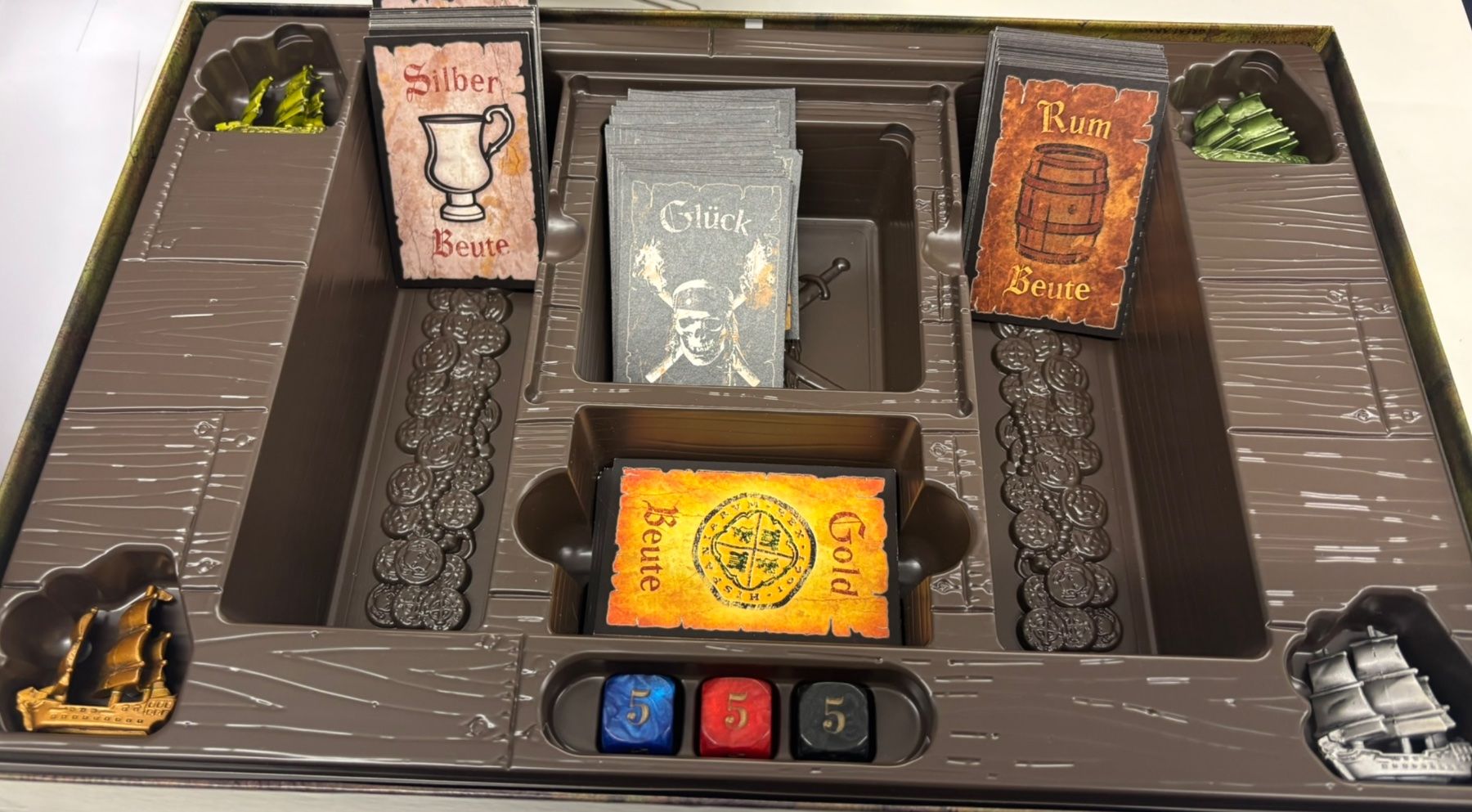 Giochi: Fluch der Karibik 2 - DVD Schatzsuche – Usato da Gähwil venduto da Ginme 1