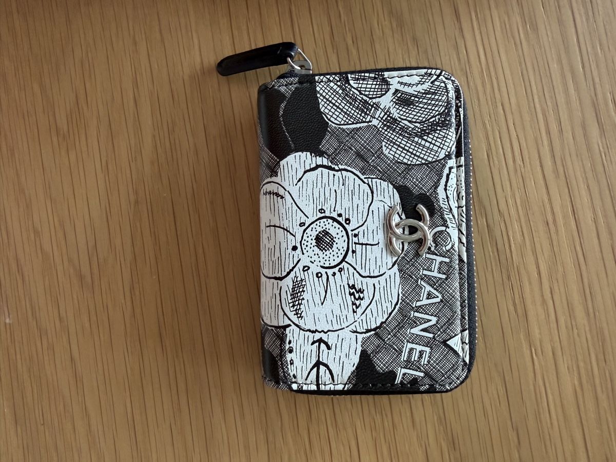 Chanel Portemonnaie: Chanel, petit porte-monnaie  – Gebraucht aus Cernier von 1234V 4