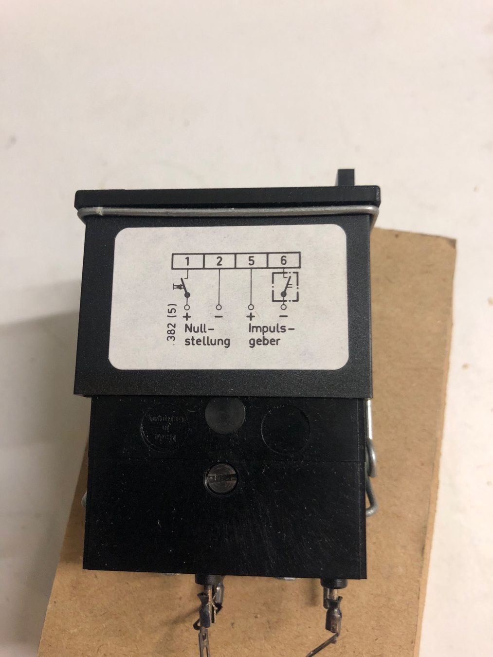 Metall- & Schlosserei Sonstiges: Zähler 24V – Neu und originalverpackt aus Schötz von EMTEC02 3