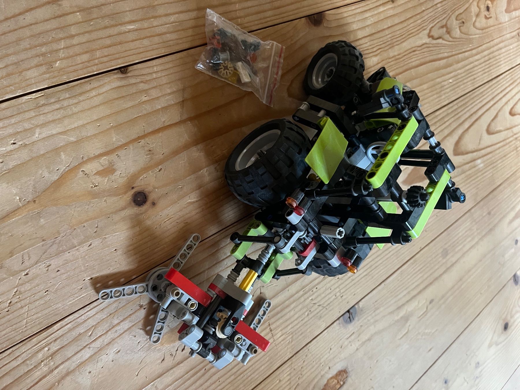 Lego Baukästen: LEGO Technic 9393 Traktor mit Bauanleitung gebraucht – Gebraucht aus Latsch von Xstorm 1