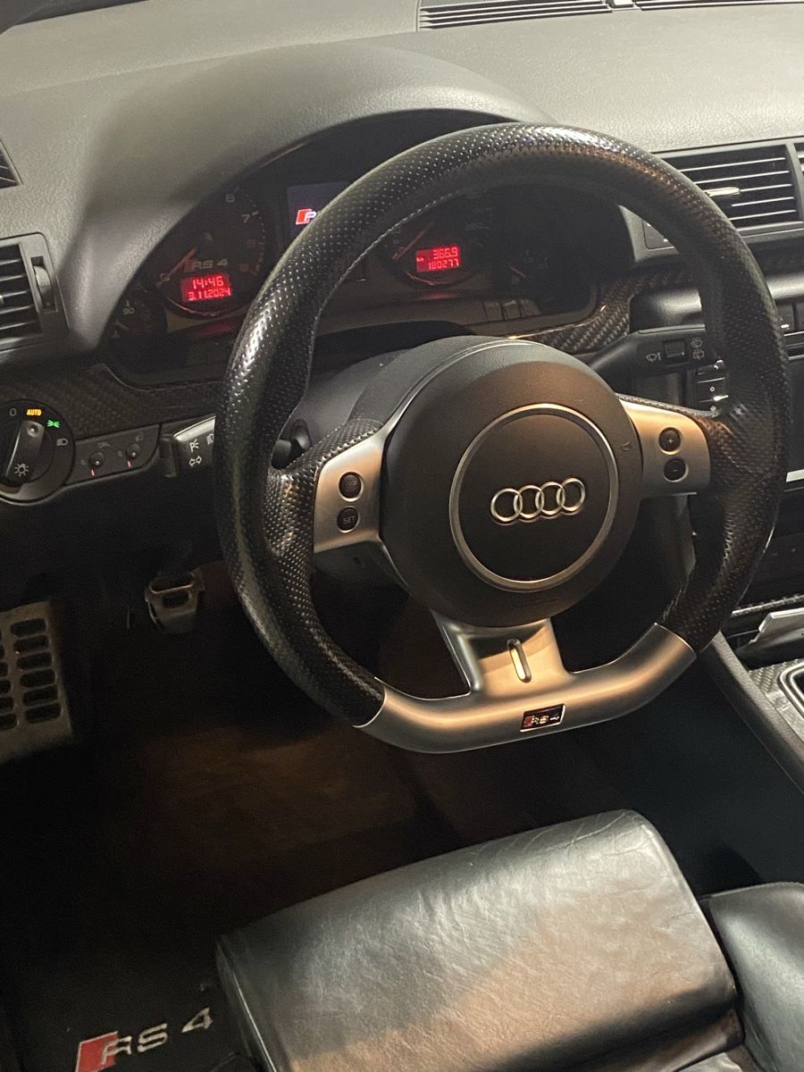 Audi Automobili: Audi RS4 B7 Black Edition – Usato da Niederbipp venduto da mmh_ym6n 1