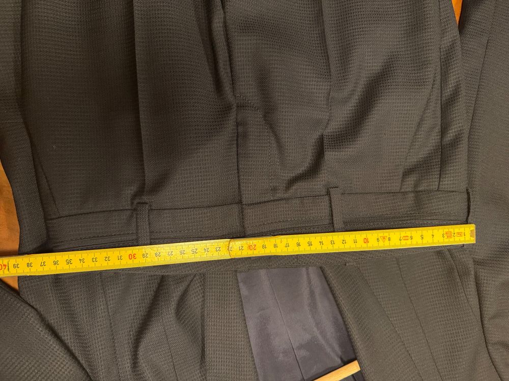 Hugo Boss Ensembles & Tailleurs: Hugo Boss Hosenanzug – D'occasion à Zürich par Rae86 5